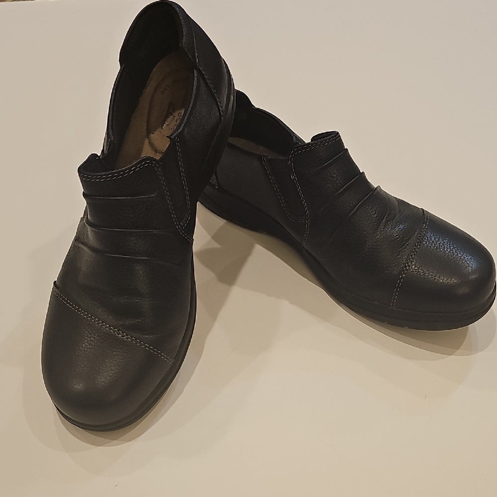 Clarks Black Leather Slip-On Flats Women's Size 9